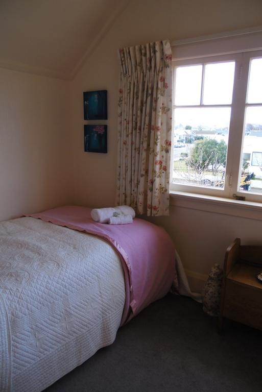 Highway House Bed And Breakfast Oamaru Bagian luar foto